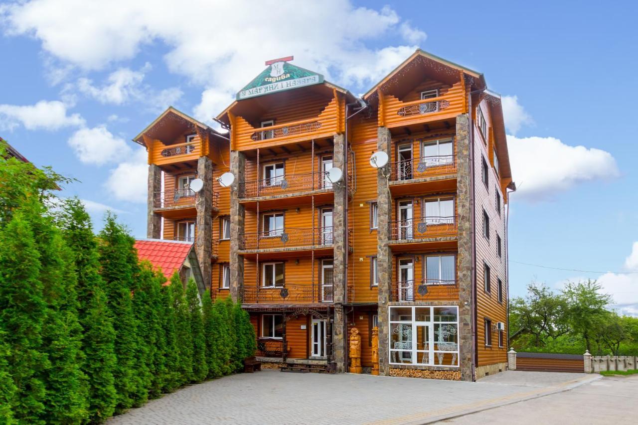 У Мар'Яни І Назара Hotel Yaremche Bagian luar foto